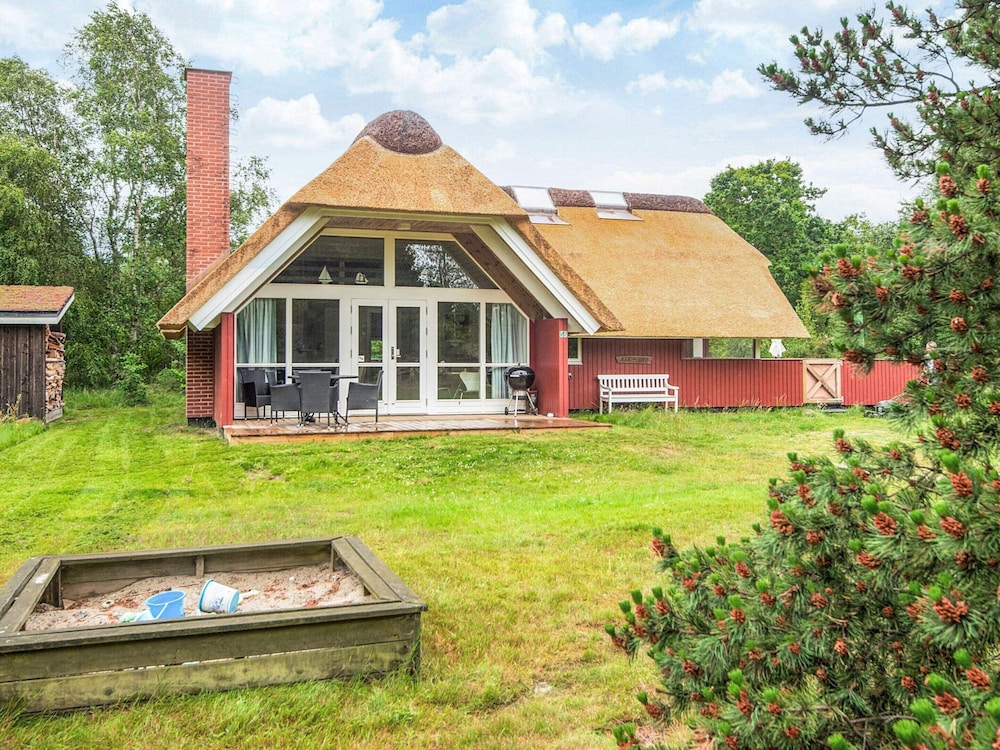 Photo 32