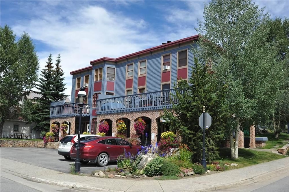 Wellington #3 (Townhome with Private Hot Tub)