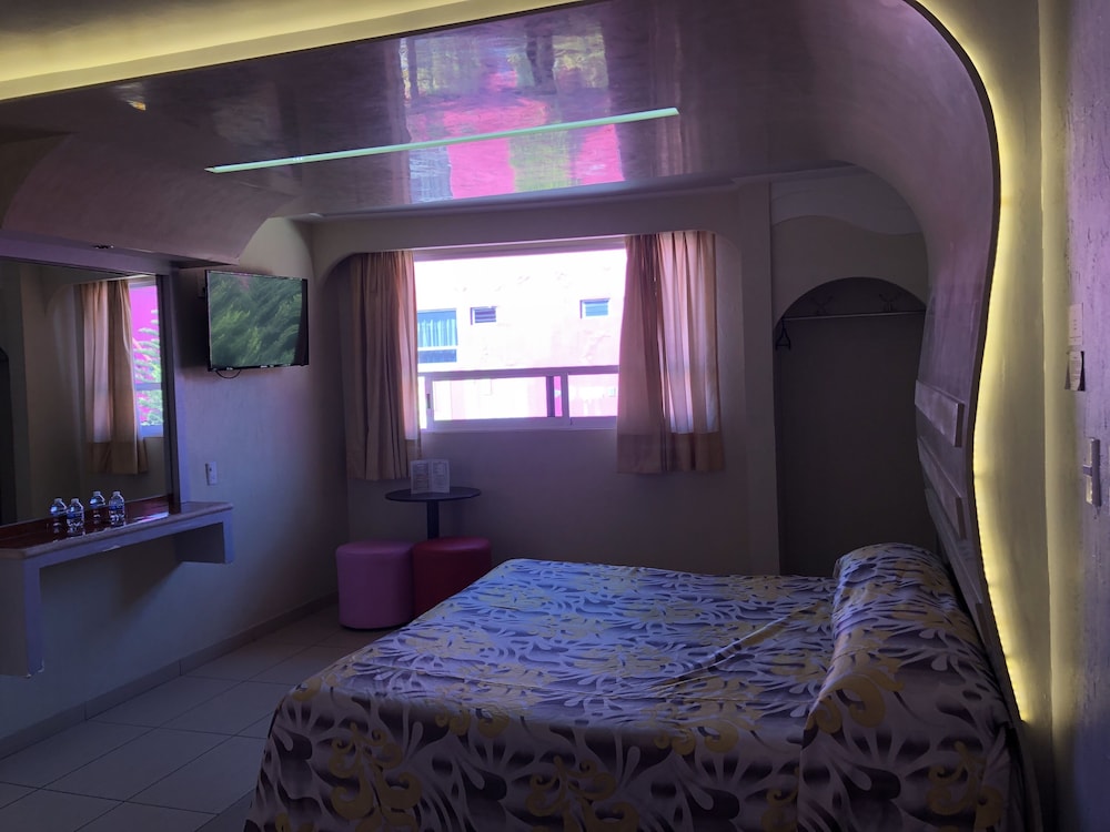 Hotel & Villas 7