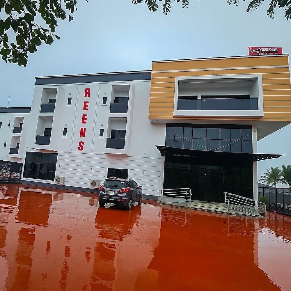 Reens Suites and Apartment