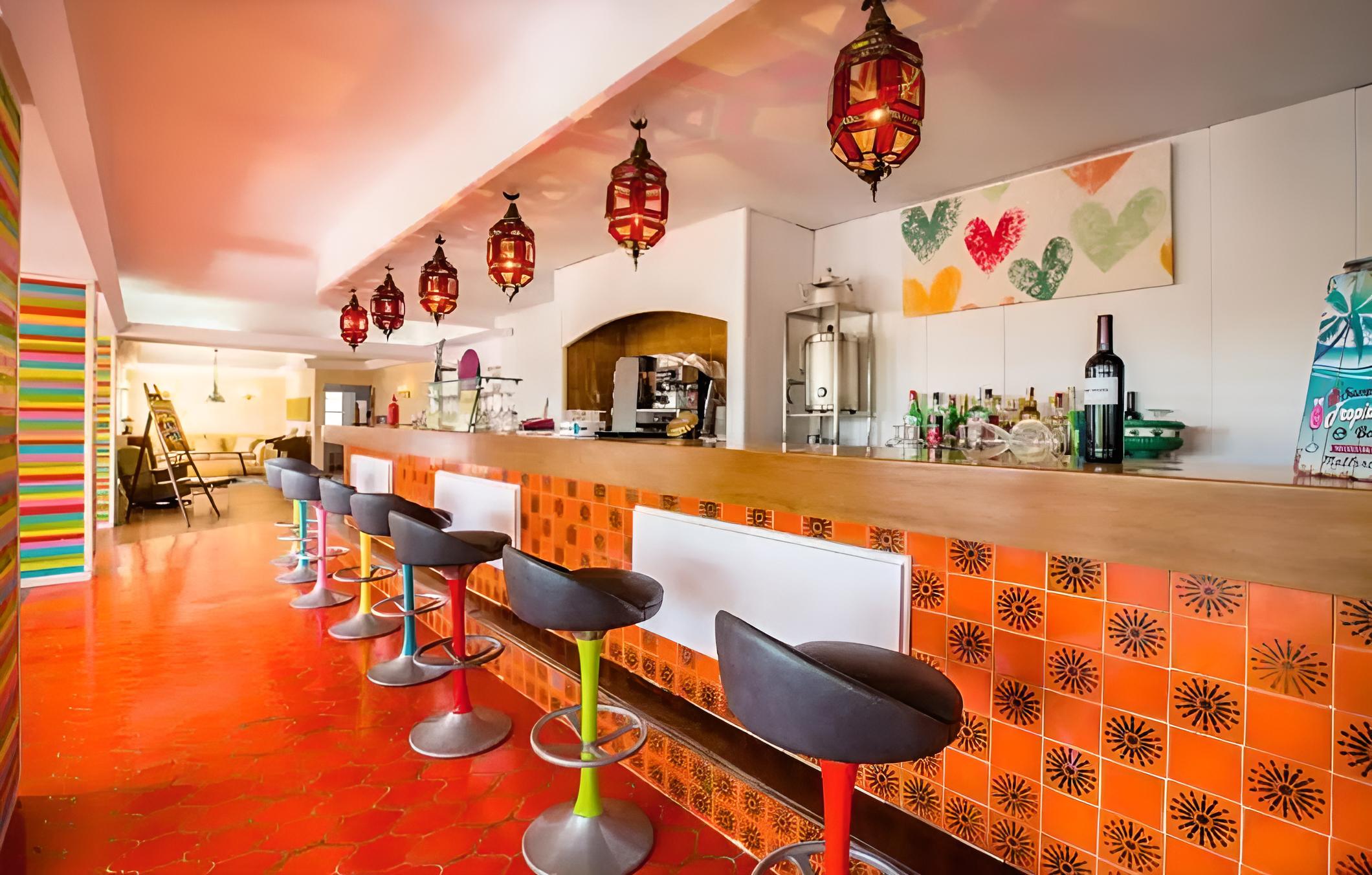 Bella Colina I Vintage Hotel est. 1953