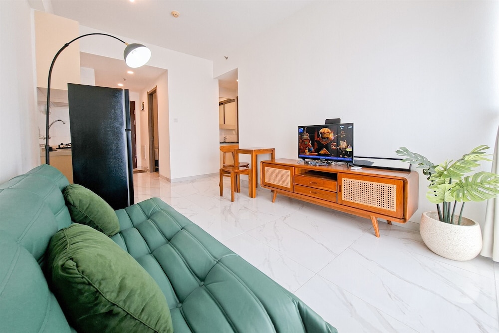 Scandinavian Urban 2Br At Sky House Bsd Apartment