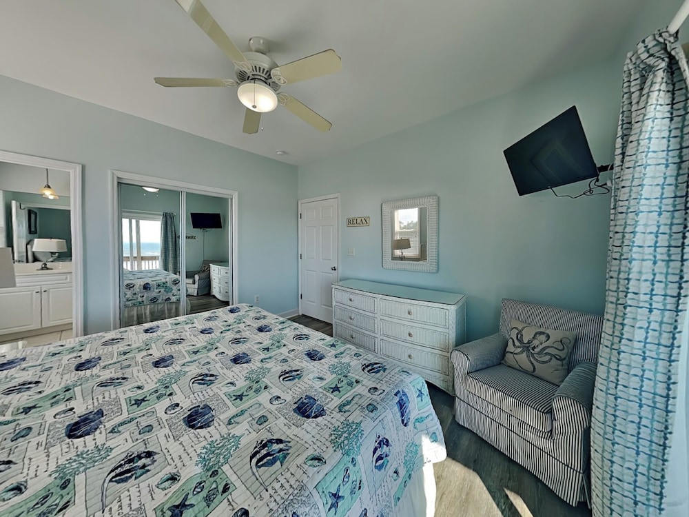 Clamalot by Topsail Realty
