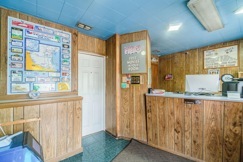 OYO Budget Inn Falfurrias Hwy 281