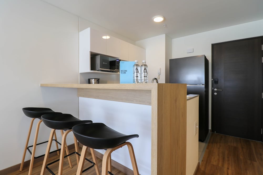 w Luxurious 1BR w Great Deco in San Isidro
