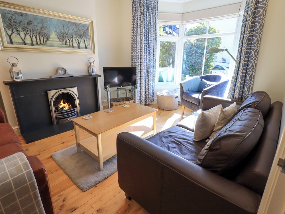 Stones Throw Cottage
