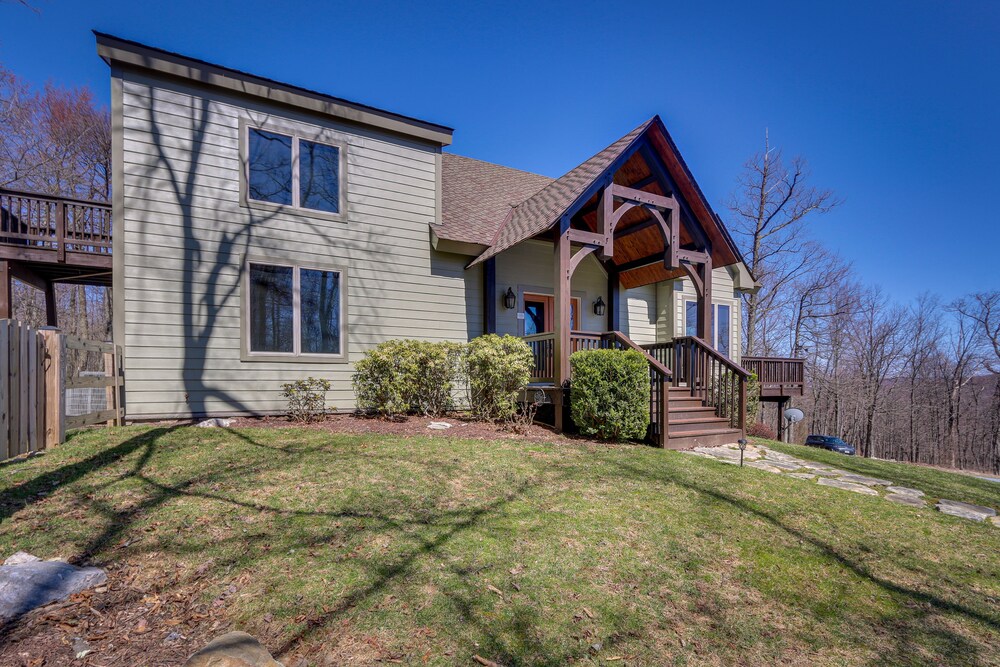 Spacious Virginia Vacation Rental w/ Yard & Sauna view 5