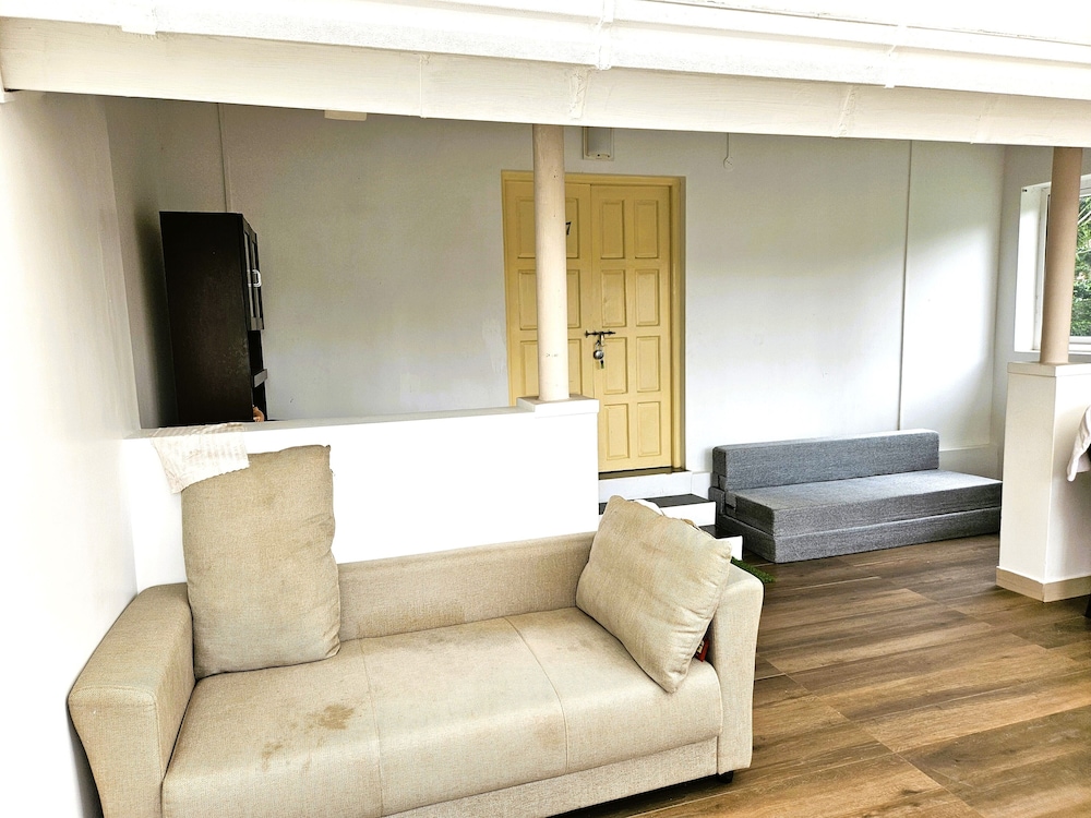 iSTAYS The Colonial Villa Yercaud