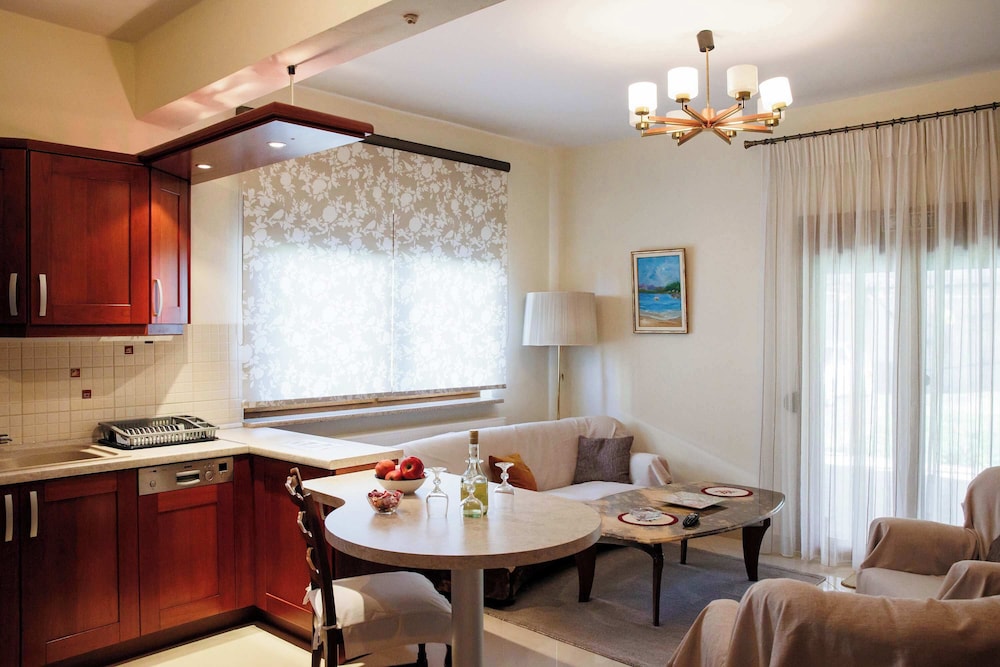 Anastasia s Kastoria Cozy Modern Garden Retreat