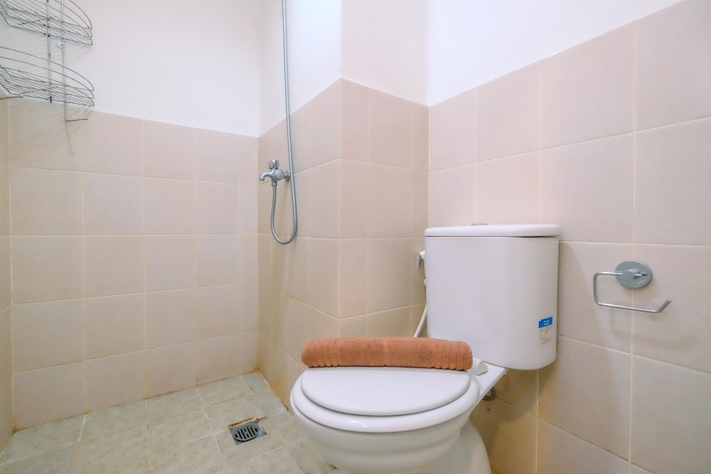 Homey and Restful 2BR Podomoro Golf View Apartment