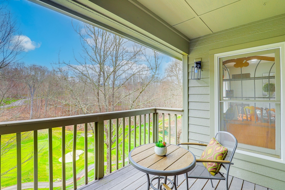 Golf Course Views: Condo in Blue Ridge Mountains! view 4
