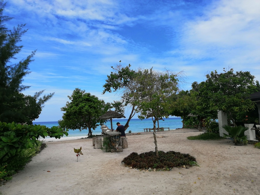 Pemba Paradise