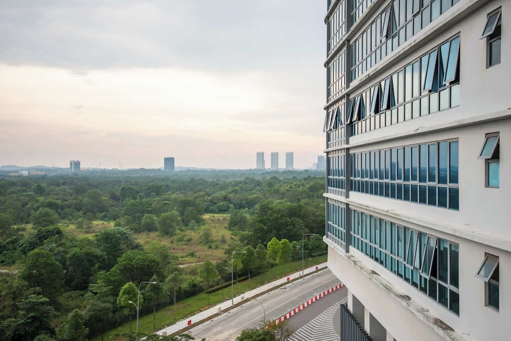 1BR Apt Puteri Harbour Legoland, Free parking