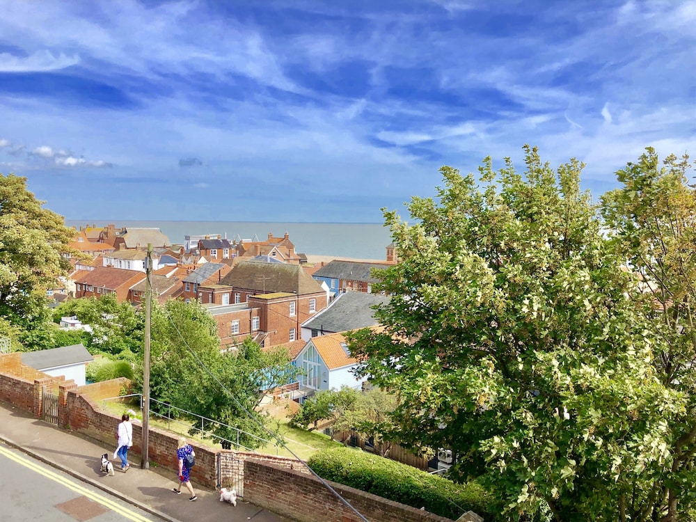 Wide Skies, Aldeburgh