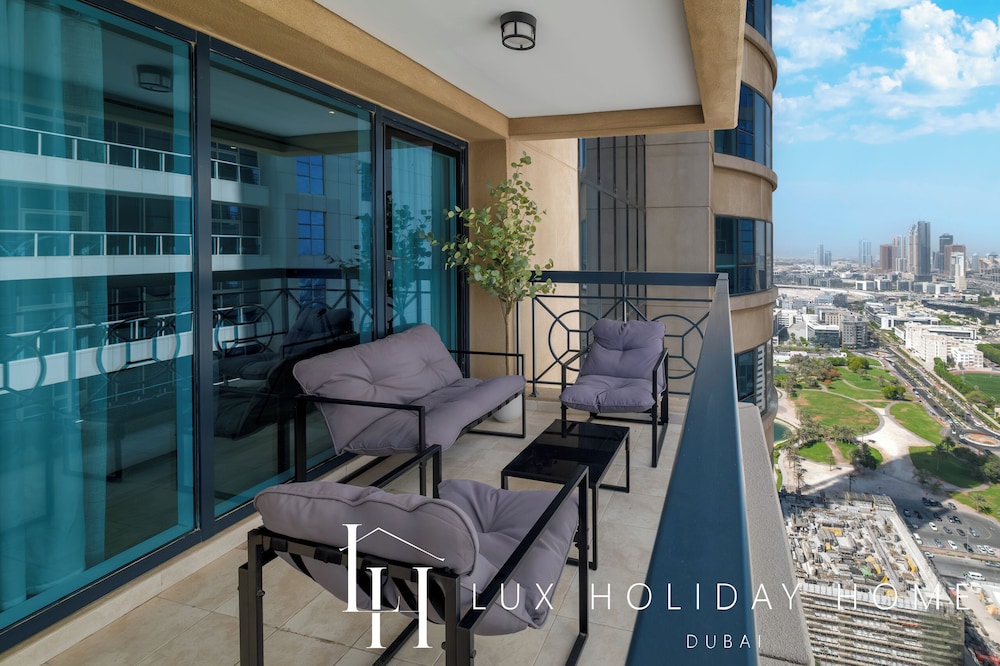 LUX The Al Seef Marina Suite 2