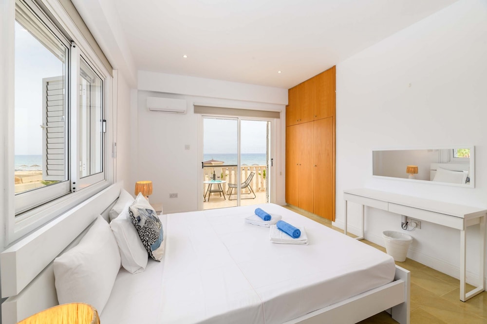 Sirens Beach House in Ayia Napa