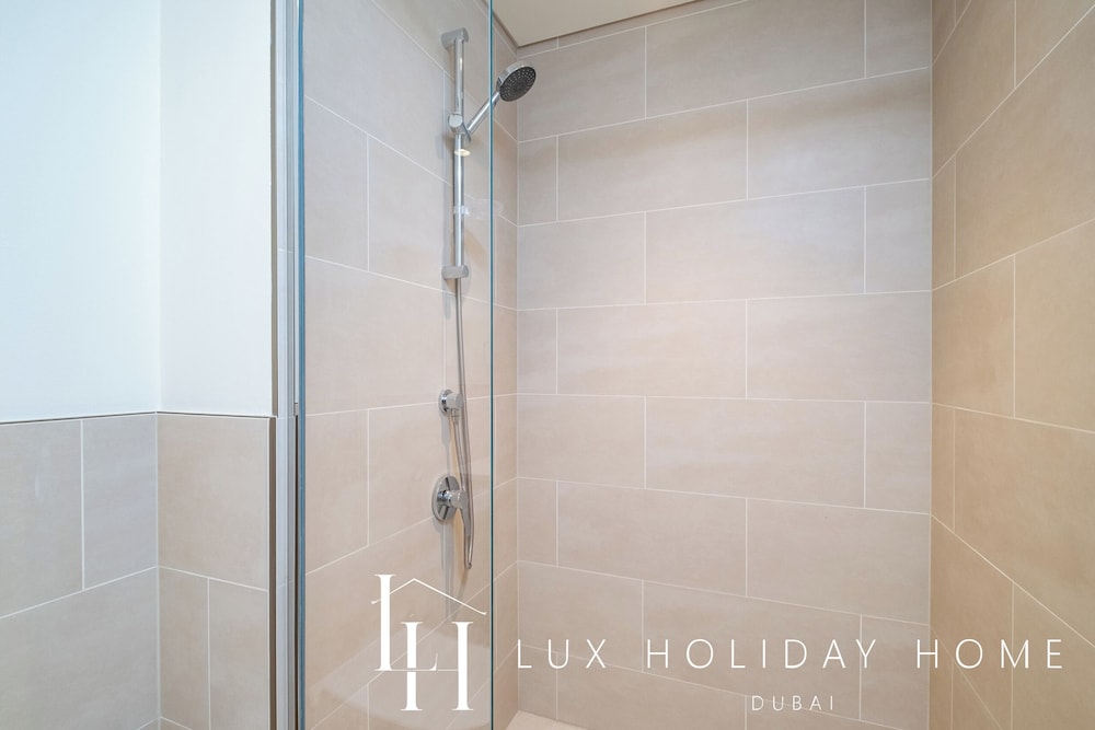 LUX The Orchid Creek Beach Suite