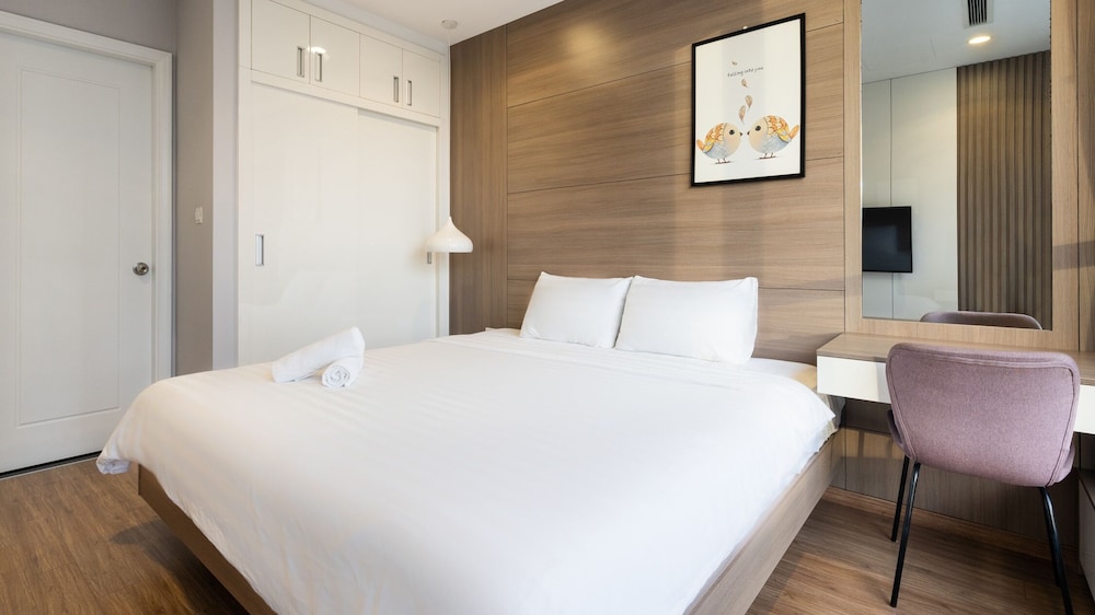 Landmark Apartment in Vinhomes Central Park