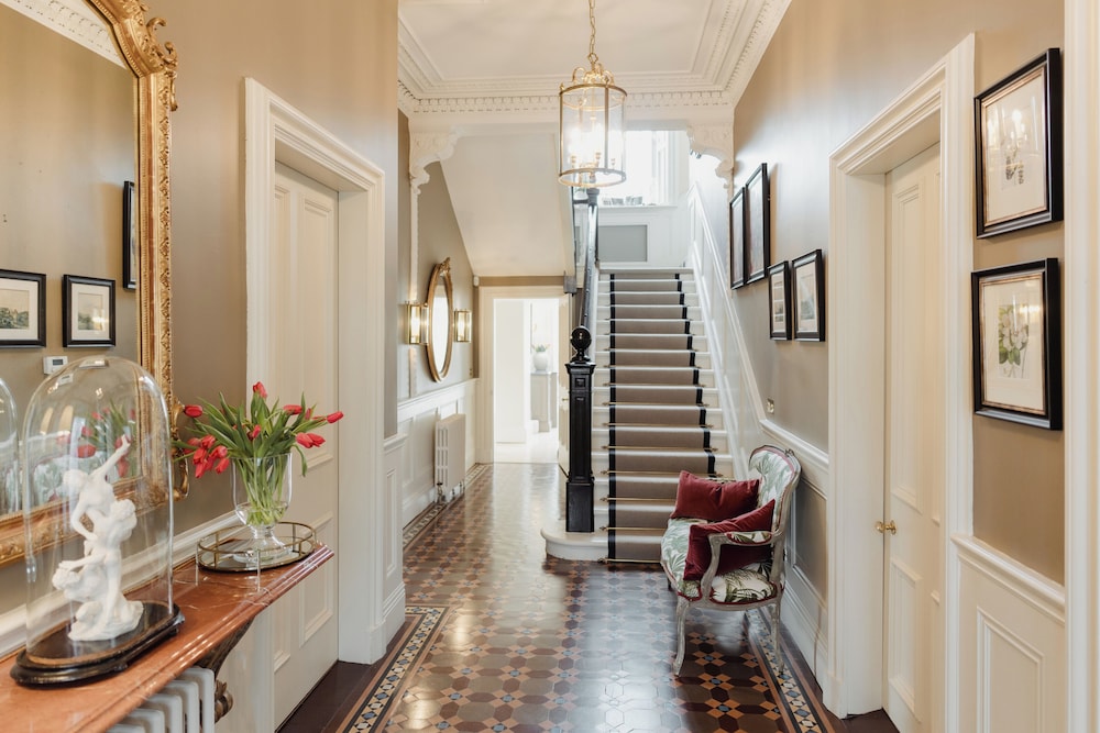 Private and Prestigious Luxury Home