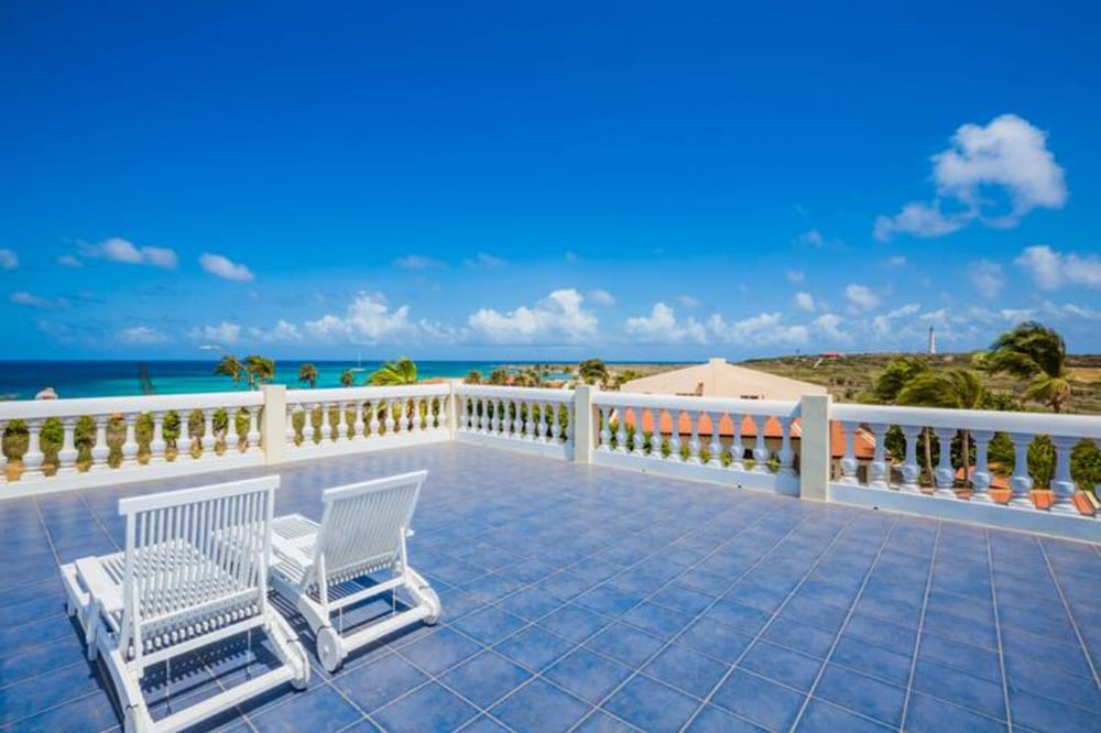 1 MIN Walk 2 Arashi Beach Suite w Roofdeck Pool