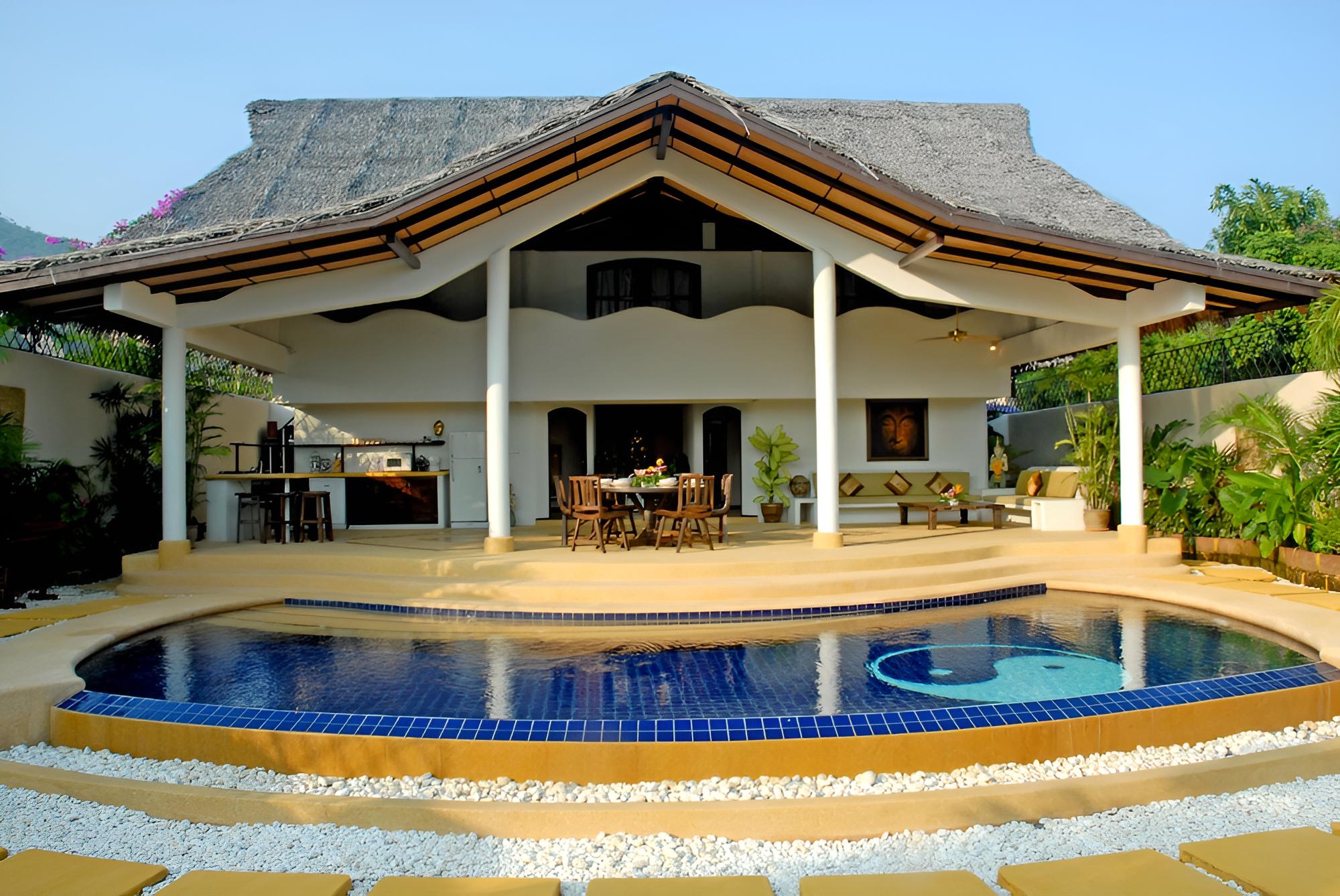 The State House by Beach Republic