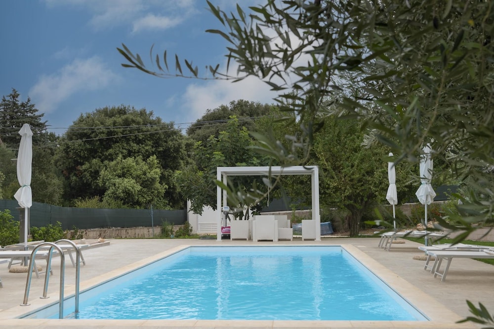 Villa Near Cisternino With Pool and Orchard