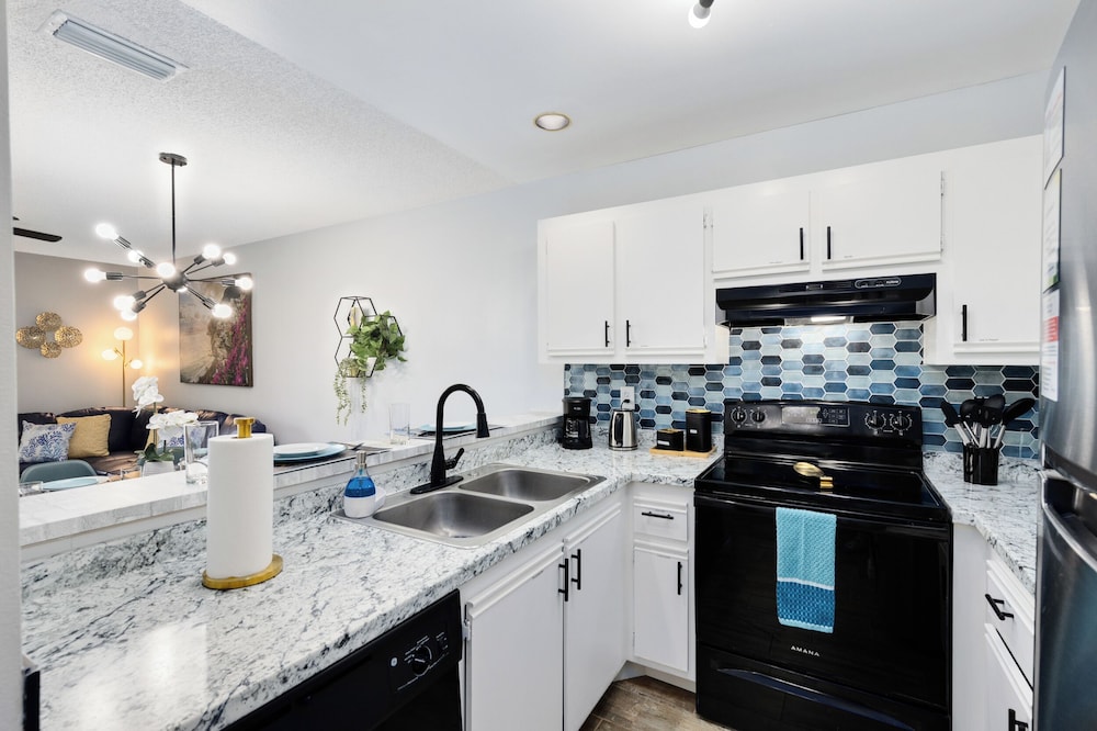 Oasis Apartment Homes