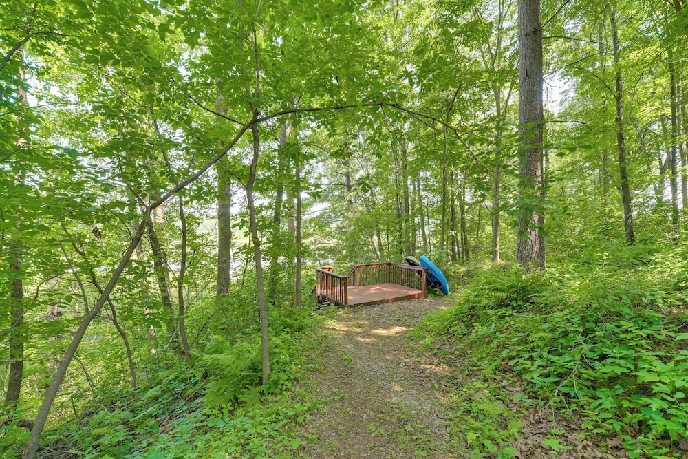 Private Boat Dock: Lake Wapogasset Retreat!