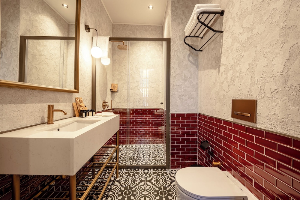 Belmondo Süitler - Image 153