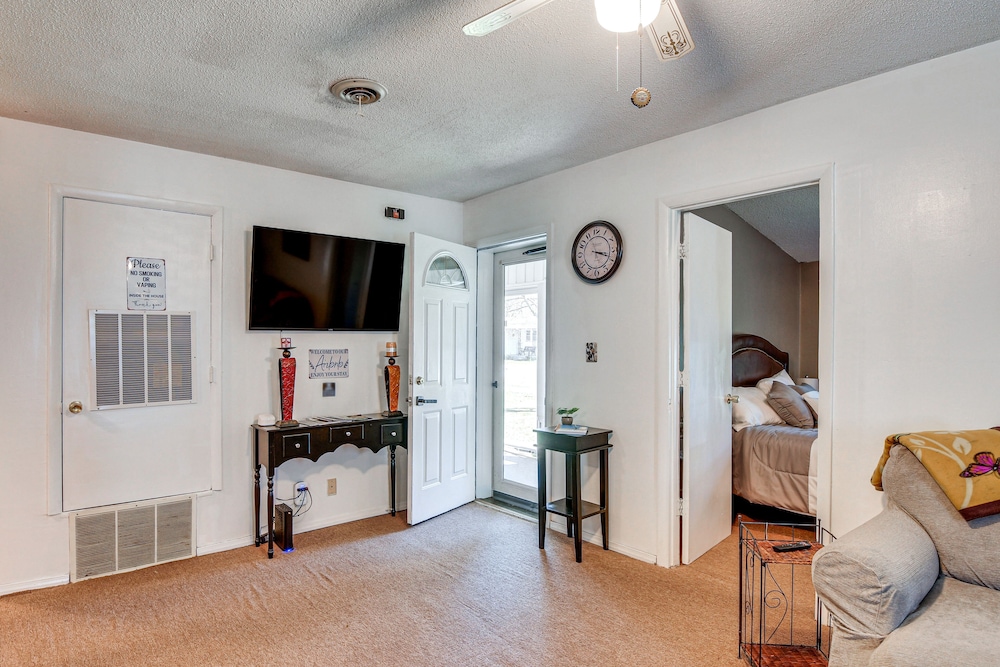 Harrisburg Home w/ Private Yard + Screened Porch! view 3
