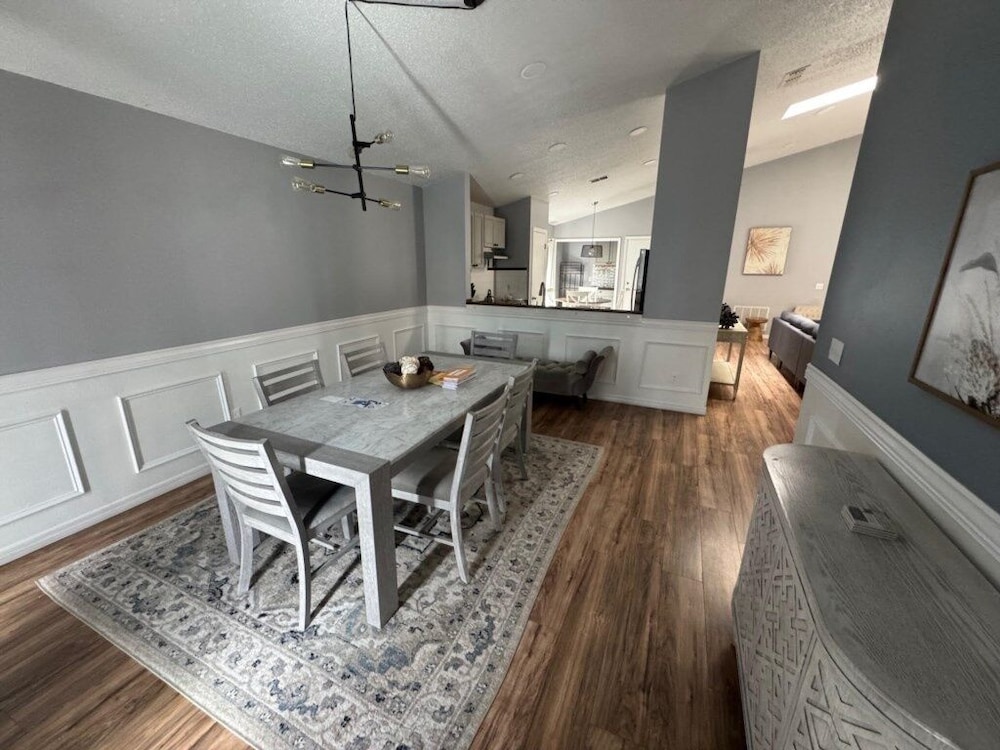 Beach Bums Villa 3 Bedroom Home