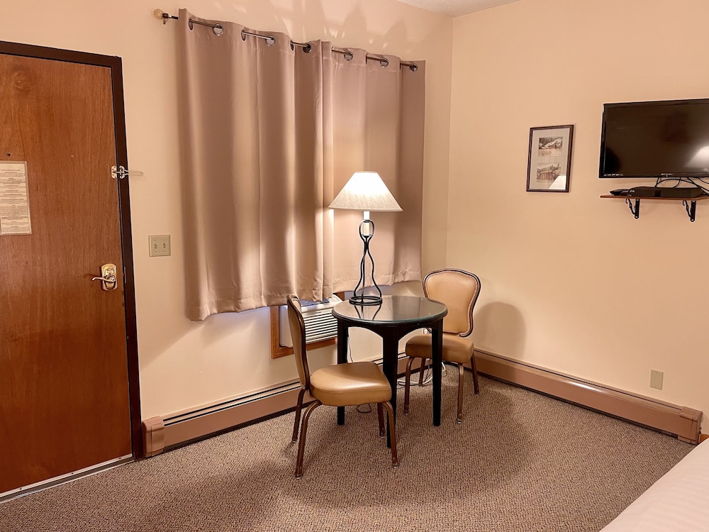 Whitetail Creek Resort