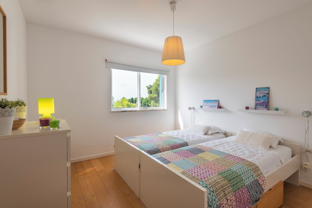 Sunny 5BR Villa at Prainha Club