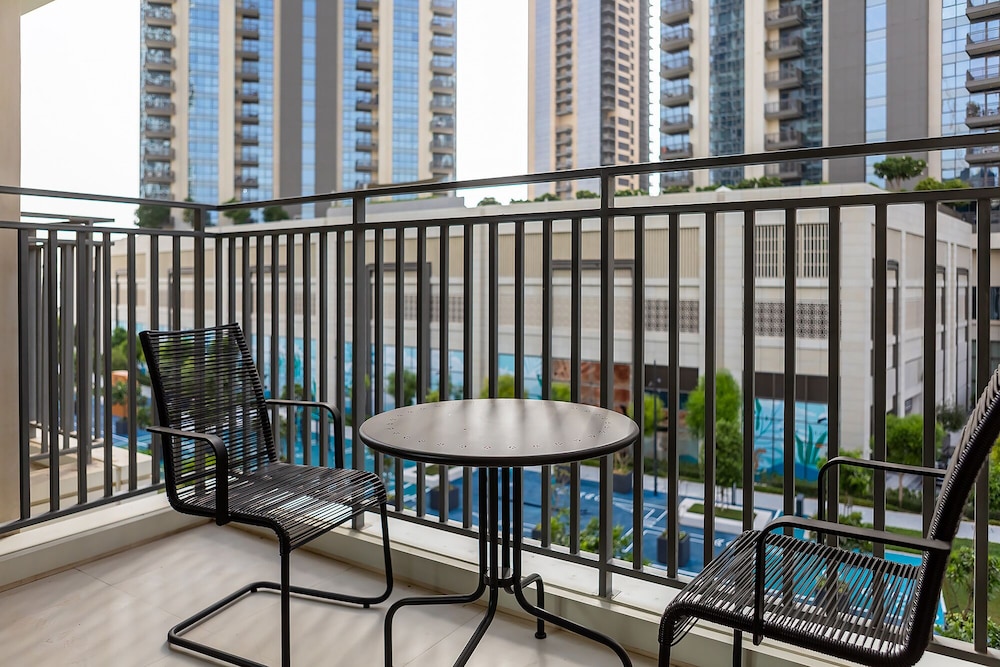 Wonderful Apartments in Icon Bay