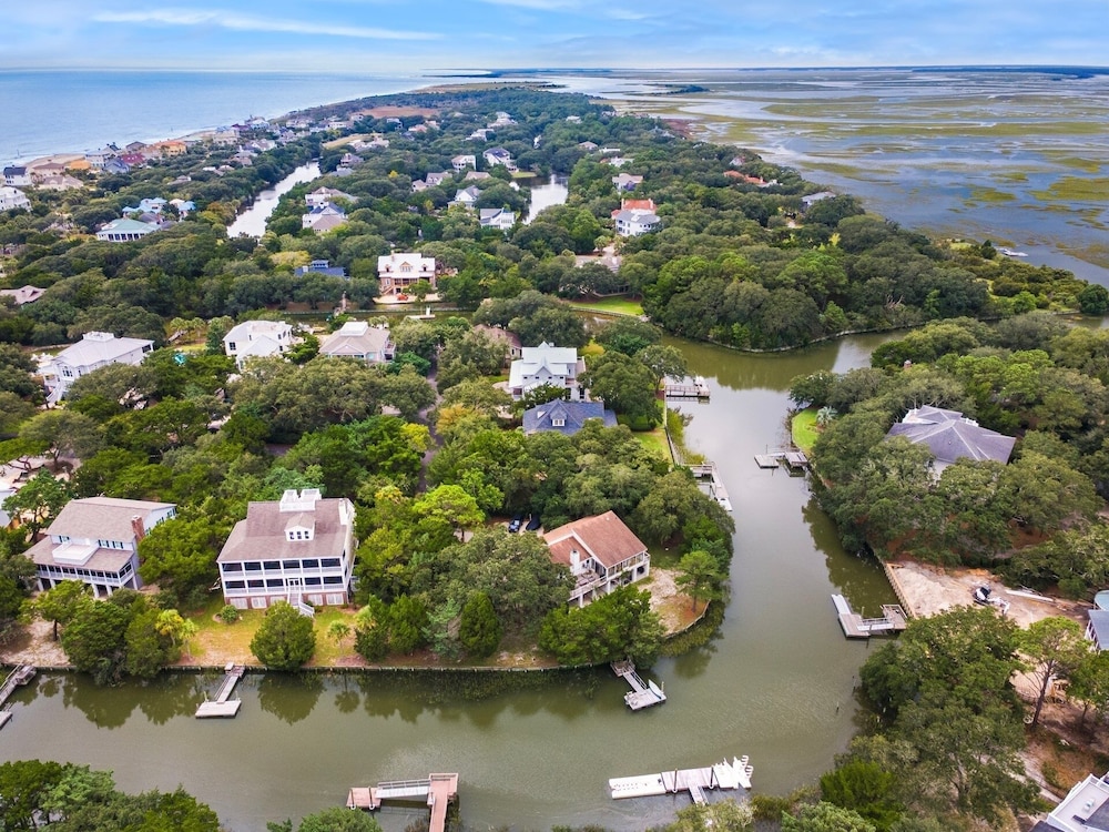 Sunny Pointe 4 Bedroom Home