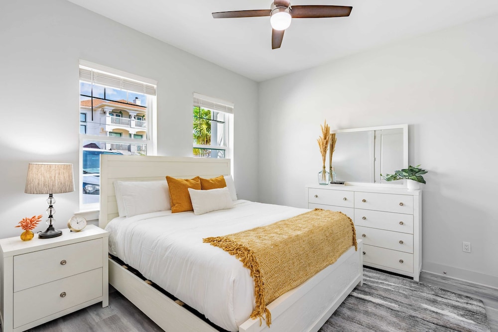 Modern 5bdr w/ Private Pool, 2 min Walk to the Beach! Montoute by Avantstay
