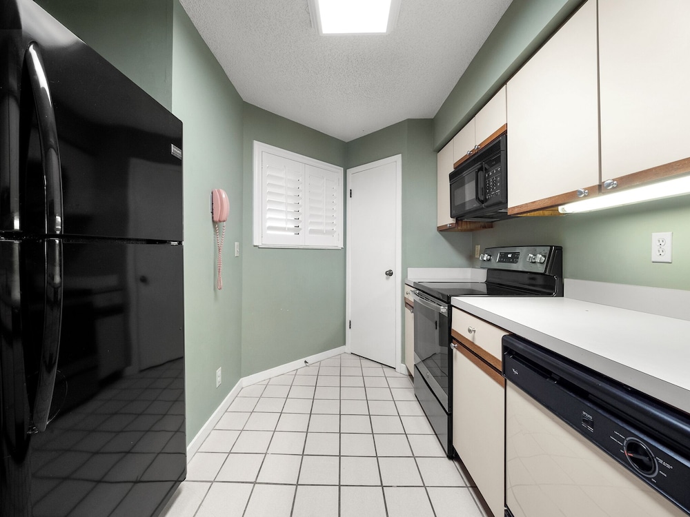 Hibiscus 301-A by Distinctive Beach Rentals