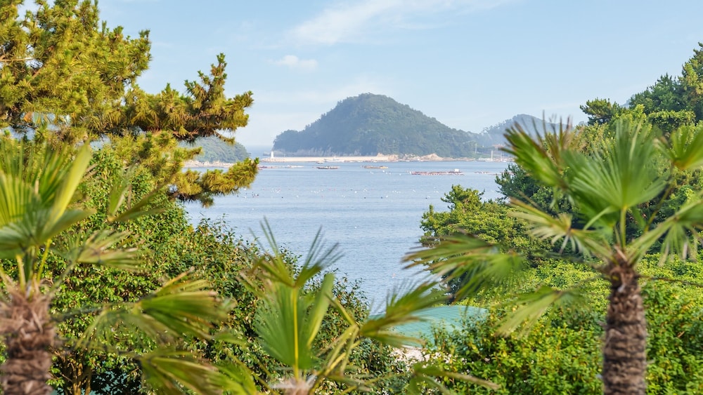 Namhae Orda Pool Villa