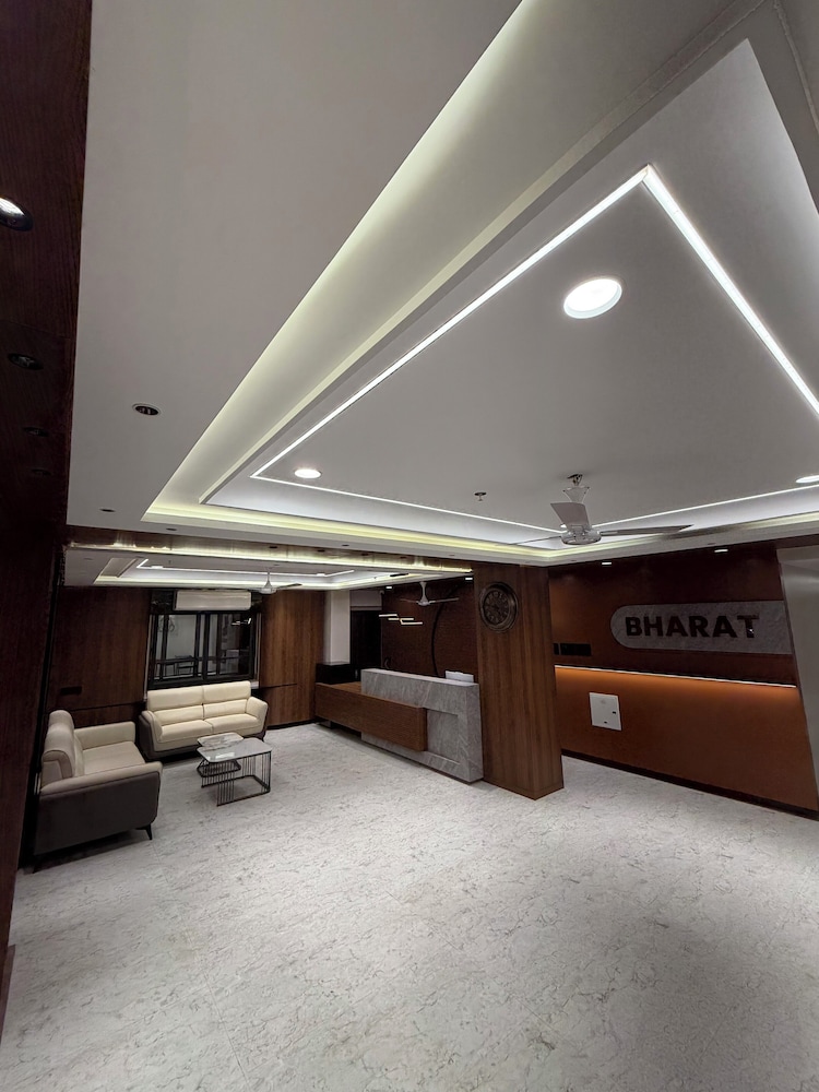 Bharat Inn Hotel And Restaurant