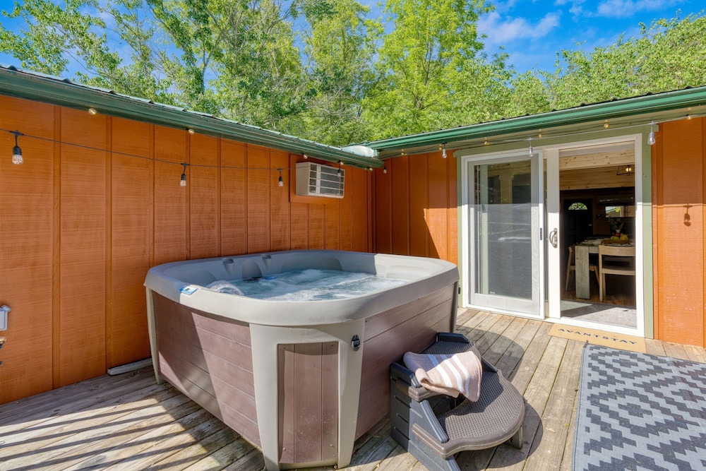 The Rustic Cottage by Avantstay Hot Tub Fire Pit Pool Table 5mins to Town
