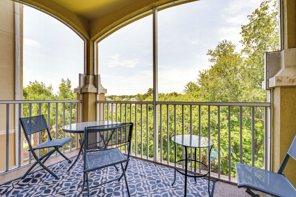 4 Mi to Disney: Family-friendly Resort Getaway!