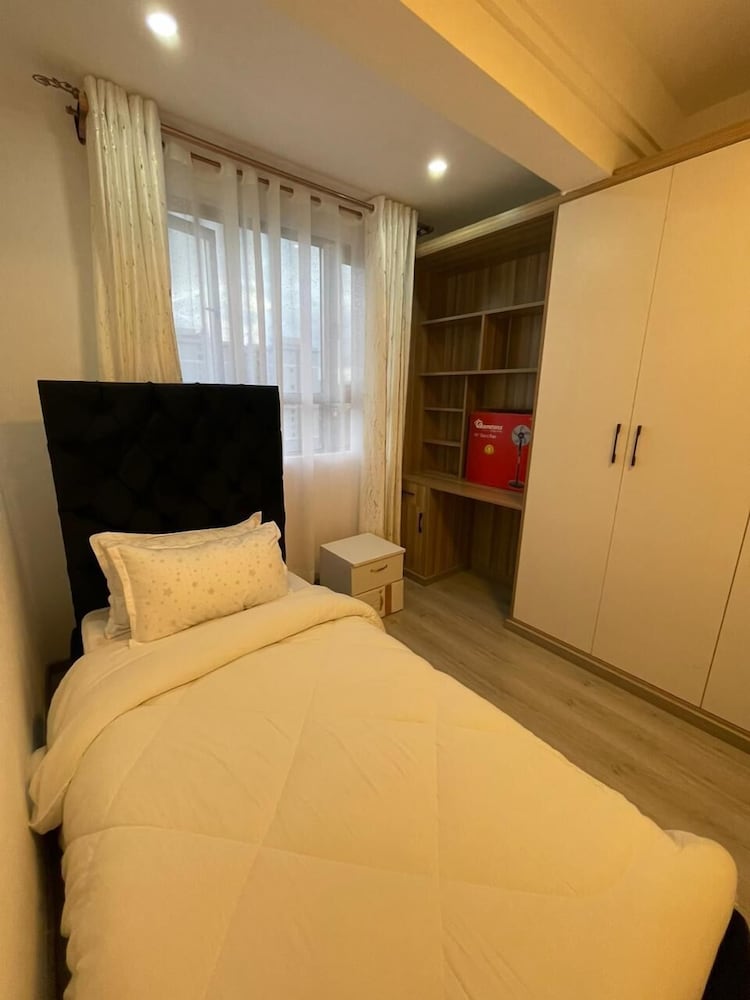 Lux Suites Goldpark  Homes Kilimani view 2