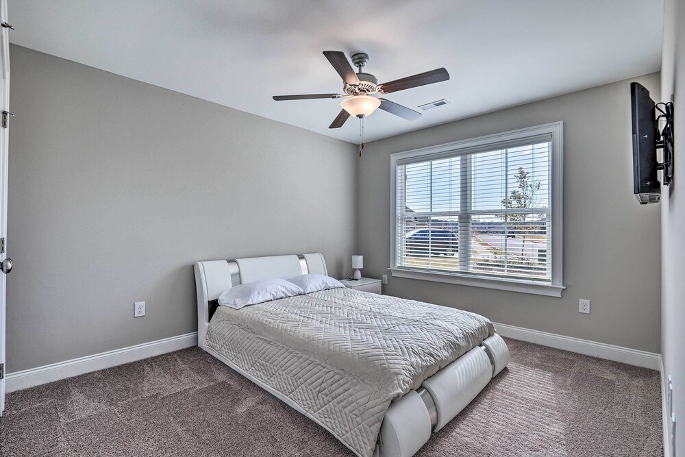 Quiet Family Home 15 Mi to Dtwn Huntsville! - Property Image 36