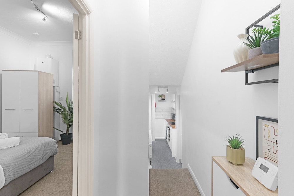 Modern 1 Bedroom Apartment in Gravesend