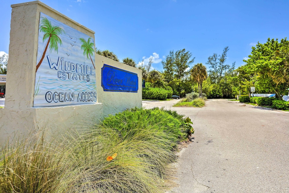 Ocean Access Jensen Beach Home: Dock & Lanai! view 3