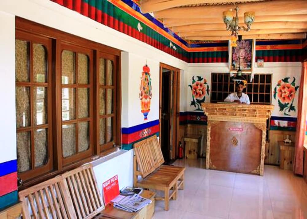 TIH Hotel Mahay Palace