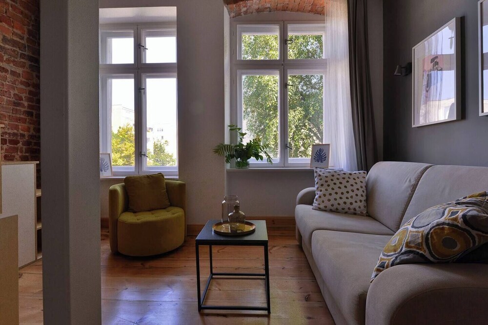 AS HOME Szewska