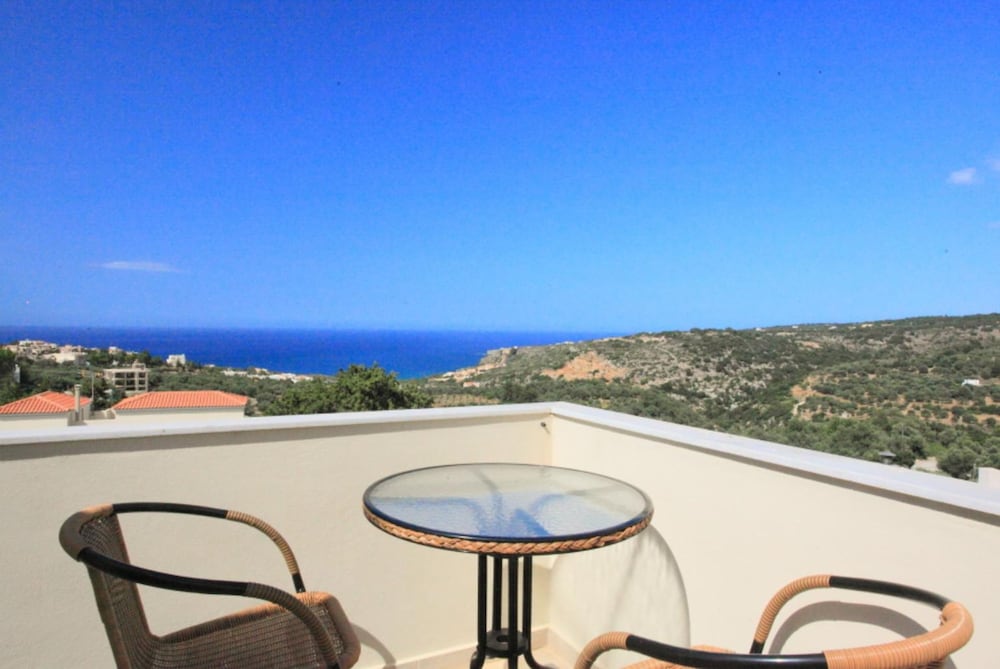 Villa Olive in Gerani