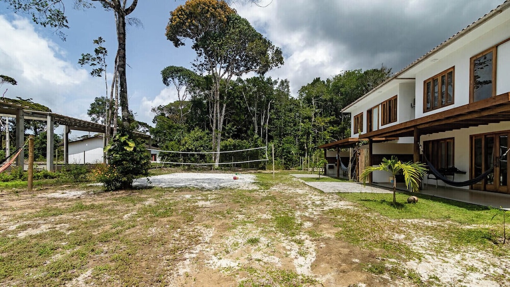 Itaka Studio Piscina Hidro e Quadra em Arraial