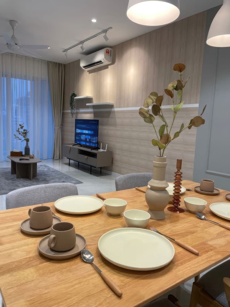 Platinum Quill Apartments Residences